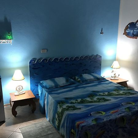Acquamarina B&B La Maddalena  Zewnętrze zdjęcie